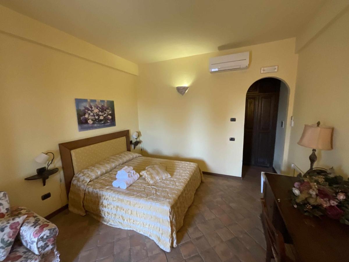 Residenza Collefiorito Aparthotel Todi Phòng bức ảnh