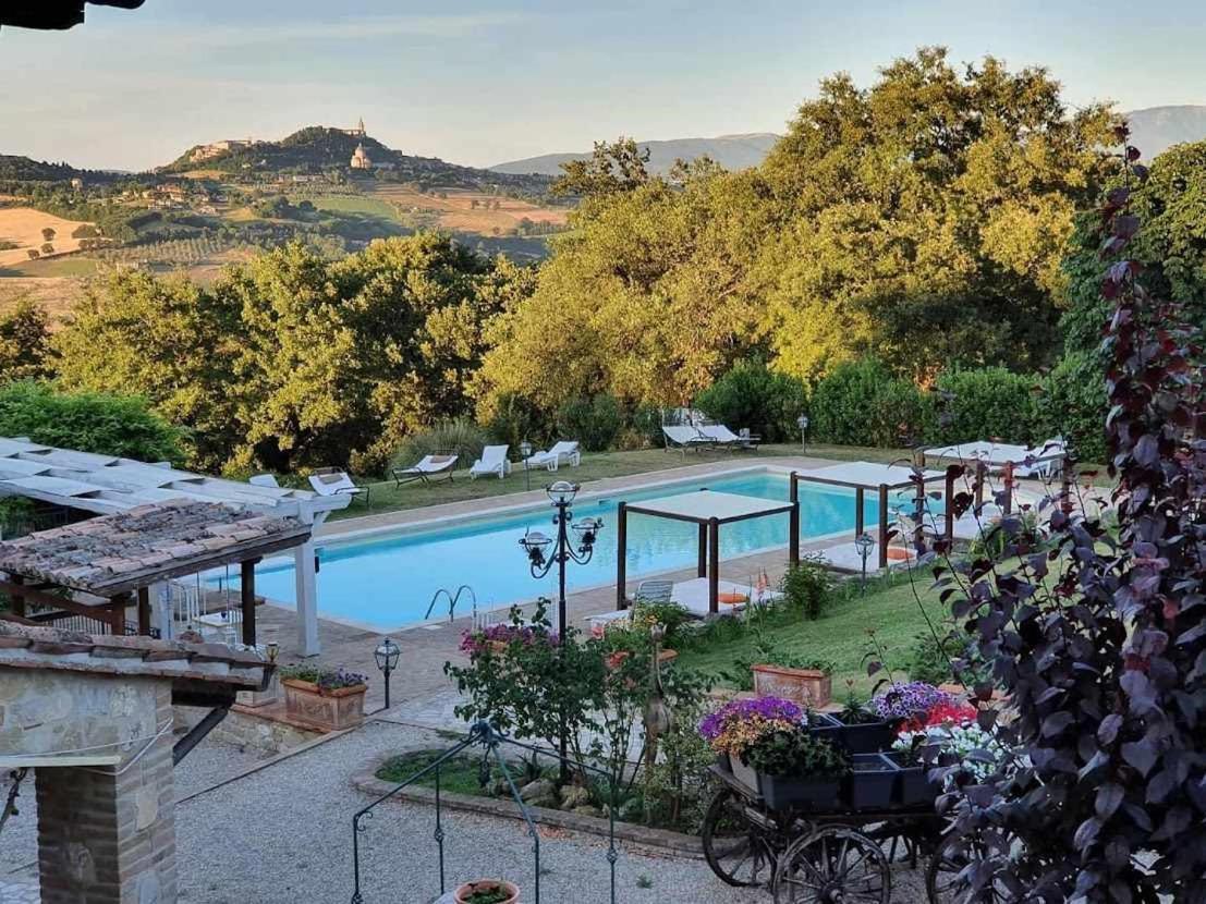 Residenza Collefiorito Aparthotel Todi Ngoại thất bức ảnh